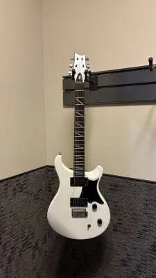 PRS SANTANA SE MODEL